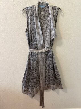 chinese dress ladies Elina White Square-Neck Mini Dress With Bow Detail  Club L London
